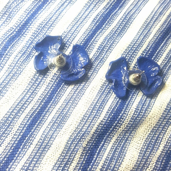 Ring Set Bow Earrings and Bow Ribbon ring - Picture 4 of 7